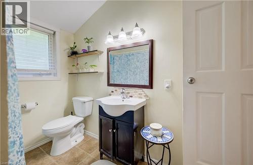 1853 Highway 24 S, Cambridge, ON - Indoor Photo Showing Bathroom
