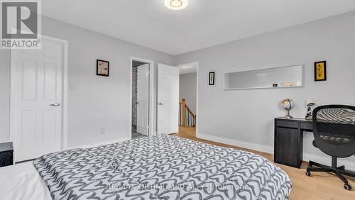 362 Kingsbridge Garden Circle, Mississauga, ON - Indoor Photo Showing Bedroom
