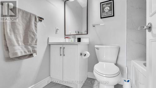 362 Kingsbridge Garden Circle, Mississauga, ON - Indoor Photo Showing Bathroom