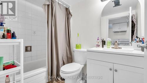 362 Kingsbridge Garden Circle, Mississauga, ON - Indoor Photo Showing Bathroom