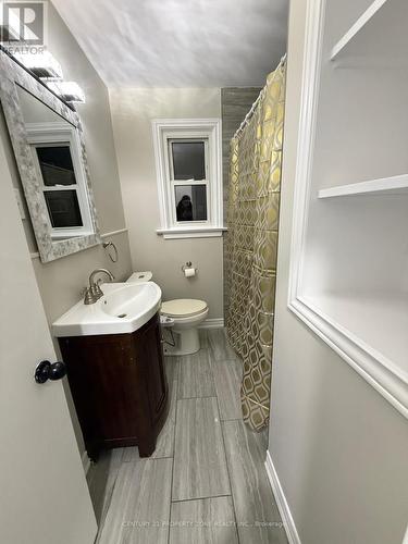 6300 Corwin Crescent, Niagara Falls, ON - Indoor Photo Showing Bathroom