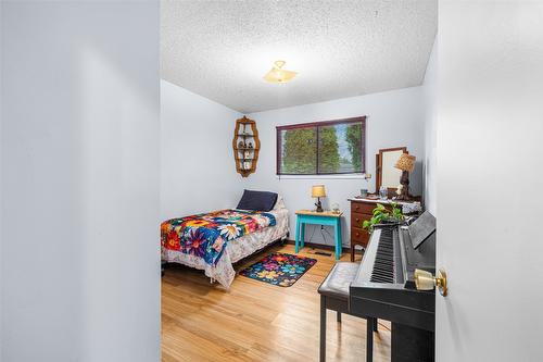 285 Tadanac Boulevard, Kimberley, BC - Indoor Photo Showing Bedroom
