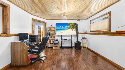 285 Tadanac Boulevard, Kimberley, BC - Indoor Photo Showing Office