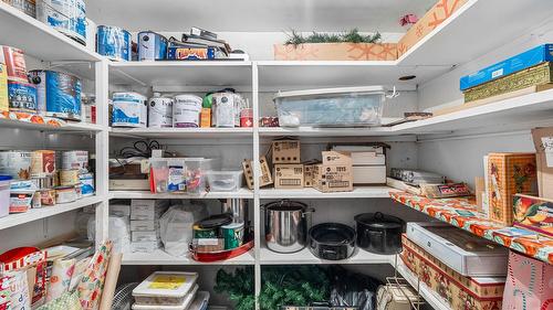 285 Tadanac Boulevard, Kimberley, BC - Indoor With Storage