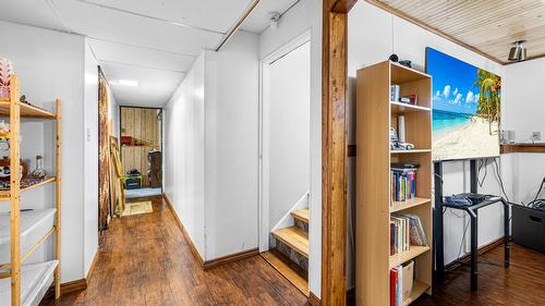 285 Tadanac Boulevard, Kimberley, BC - Indoor Photo Showing Other Room