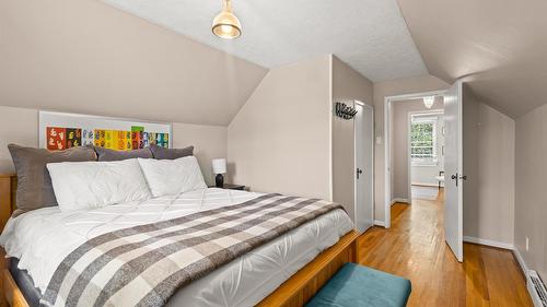 111 5Th Avenue, Kimberley, BC - Indoor Photo Showing Bedroom