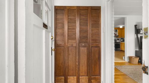 111 5Th Avenue, Kimberley, BC - Indoor Photo Showing Other Room