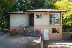 1900 Leyns Rd Saanich, BC V8N 2Z8