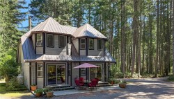 980 coats Dr Gabriola Island, BC V0R 1X3