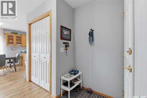 205 100 5Th Avenue, Regina Beach, SK - Indoor