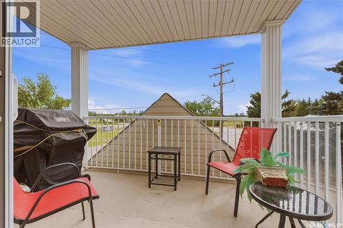 205 100 5Th Avenue, Regina Beach, SK - Outdoor With Exterior