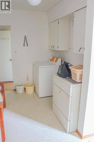 101 Cairns Avenue W, Melfort, SK - Indoor Photo Showing Laundry Room