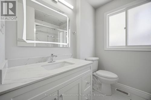 680 Raglan Street, Minto (Palmerston), ON - Indoor Photo Showing Bathroom