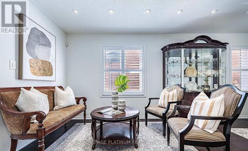 43 Arkwright Drive, Brampton, ON - Indoor Photo Showing Living Room