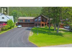 8408 Richardson Crescent Canal Flats, BC V0B 1B0