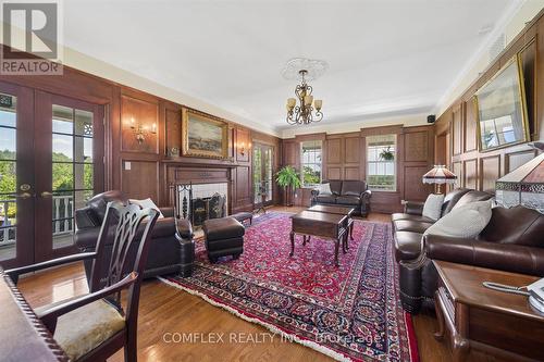1150 Raglan Road E, Oshawa, ON - Indoor Photo Showing Living Room With Fireplace