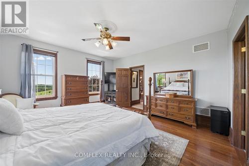 1150 Raglan Road E, Oshawa, ON - Indoor Photo Showing Bedroom