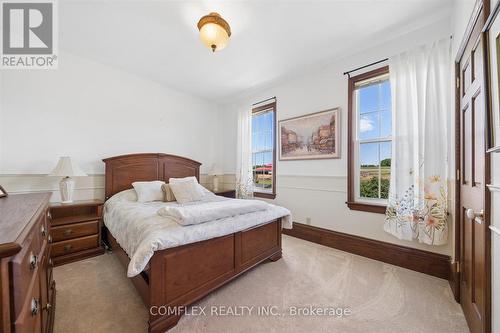 1150 Raglan Road E, Oshawa, ON - Indoor Photo Showing Bedroom