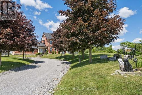 1150 Raglan Road E, Oshawa, ON - Outdoor
