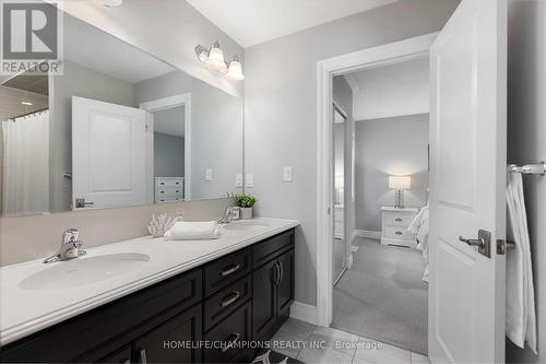 993 Dragonfly Avenue, Pickering, ON - Indoor Photo Showing Bathroom
