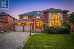 5859 RIVERSIDE PLACE  Mississauga, ON L5M 4X1