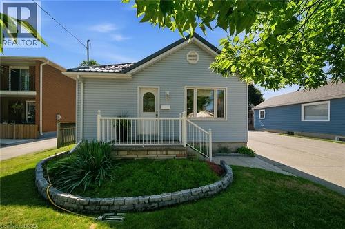 37 HILL Avenue  Brantford, ON N3R 4G8