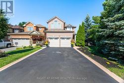 2 MELROSE GARDENS Brampton, ON L7A 1J7