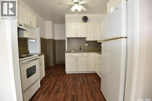 207 Pine Avenue, Nipawin, SK - Indoor Photo Showing Kitchen
