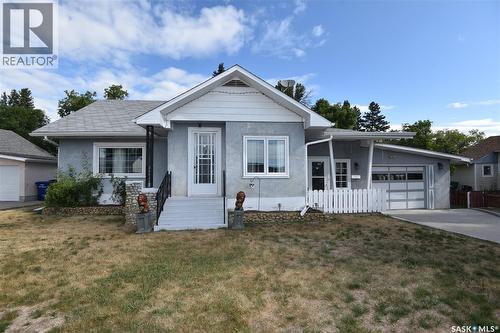 207 Pine Avenue, Nipawin, SK - Outdoor With Facade