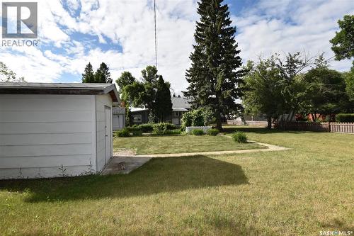 207 Pine Avenue, Nipawin, SK - Outdoor