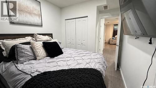 1220 D Avenue N, Saskatoon, SK - Indoor Photo Showing Bedroom