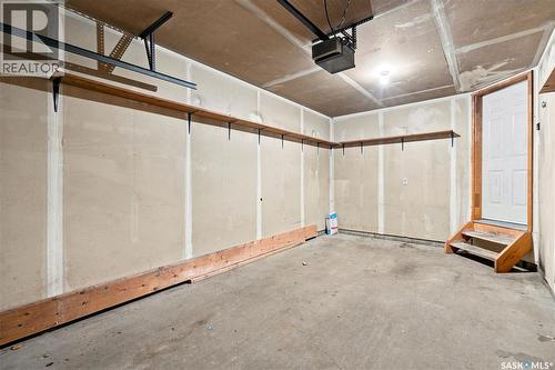 2 110 Keevil Crescent, Saskatoon, SK - Indoor