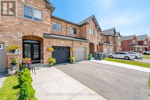 20 DAVENFIELD CIRCLE  Brampton, ON L6P 4L9