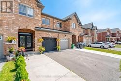 20 DAVENFIELD CIRCLE Brampton, ON L6P 4L9