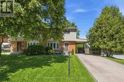 2 WEDGEWOOD AVENUE  Hamilton, ON L8K 5L8