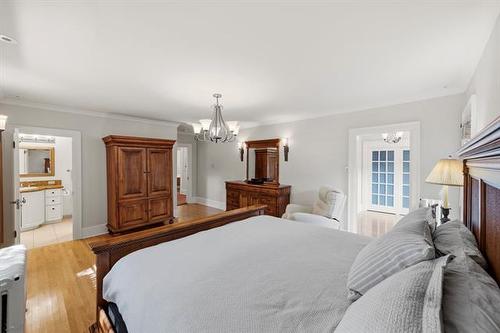 100 Waterloo St, Winnipeg, MB - Indoor Photo Showing Bedroom
