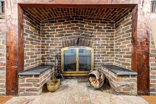 100 Waterloo St, Winnipeg, MB - Outdoor