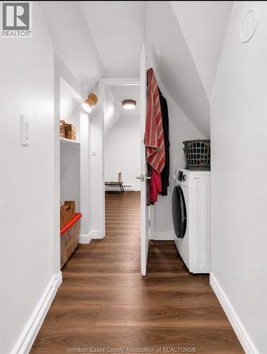 253 Curry Avenue, Windsor, ON - Indoor Photo Showing Laundry Room
