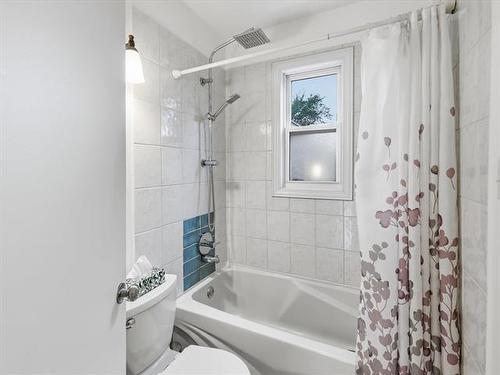231 Wavell Ave, Winnipeg, MB - Indoor Photo Showing Bathroom