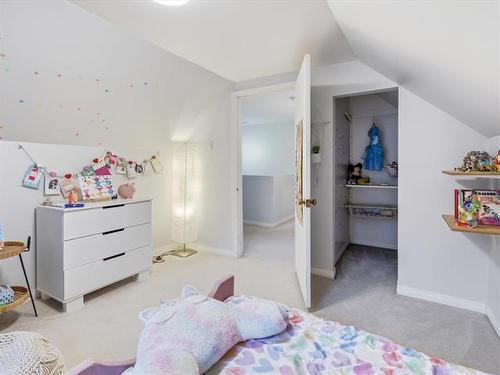 231 Wavell Ave, Winnipeg, MB - Indoor Photo Showing Bedroom