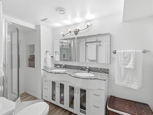231 Wavell Ave, Winnipeg, MB - Indoor Photo Showing Bathroom