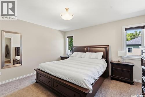 217 Isabella Street E, Saskatoon, SK - Indoor Photo Showing Bedroom