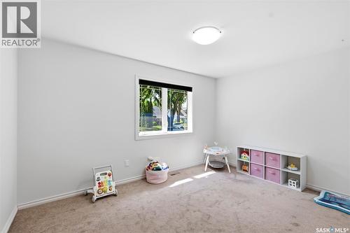 217 Isabella Street E, Saskatoon, SK - Indoor