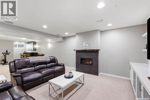 217 Isabella Street E, Saskatoon, SK - Indoor With Fireplace