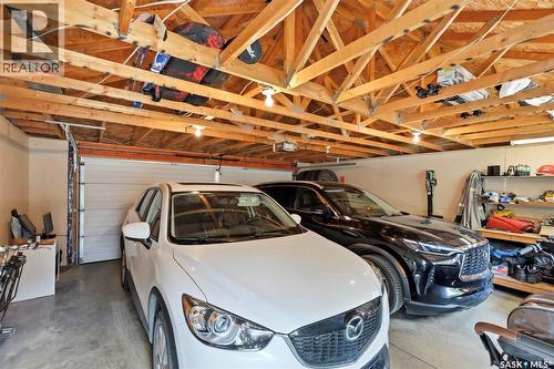 217 Isabella Street E, Saskatoon, SK - Indoor Photo Showing Garage