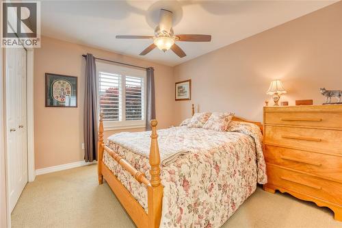5600 Blackwell Sideroad Unit# 465, Sarnia, ON - Indoor Photo Showing Bedroom