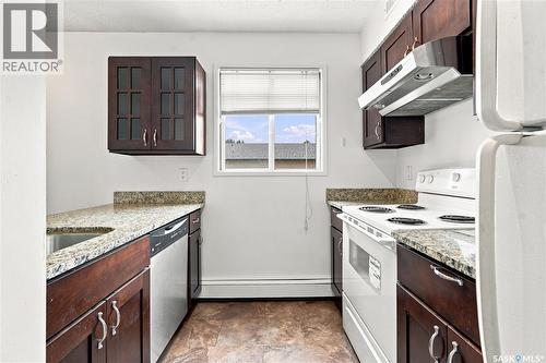 301 116 111Th Street, Saskatoon, SK - Indoor Photo Showing Kitchen