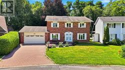 29 CHESSWOOD COURT  Ottawa, ON K2E 7E3