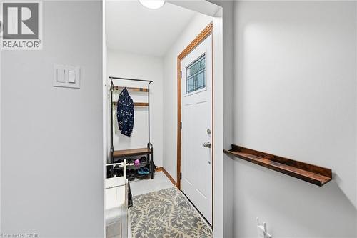 450 East 42Nd Street, Hamilton, ON - Indoor Photo Showing Other Room
