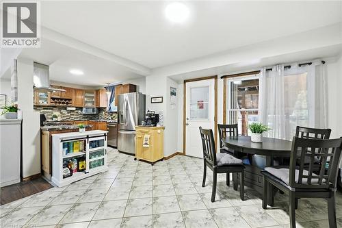 450 East 42Nd Street, Hamilton, ON - Indoor Photo Showing Dining Room